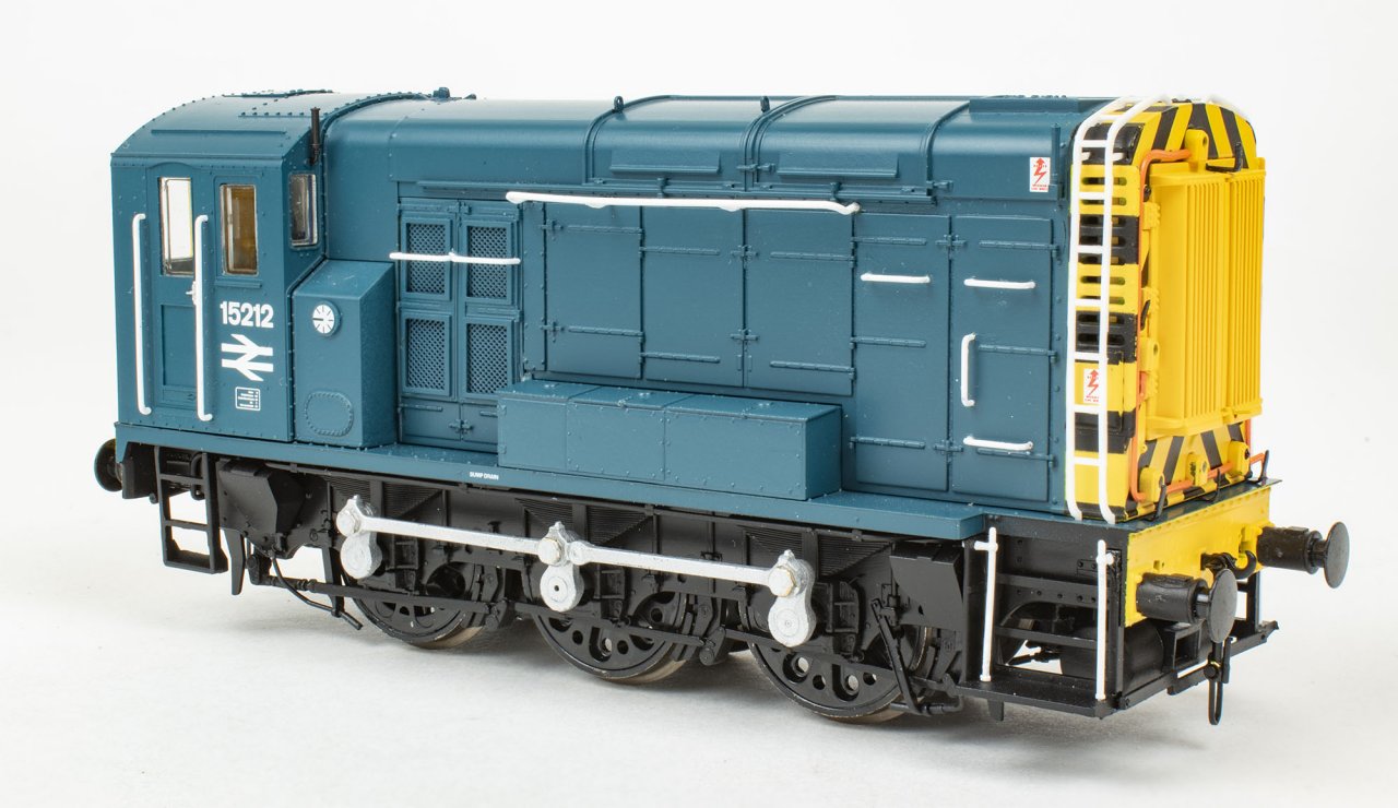 MR-523 Heljan Class 12 Diesel Shunter 15212 Image