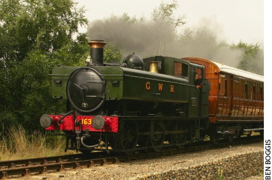 MR-306 Rapido Class 16XX Steam Locomotive number 1638 in GWR Green - pristine finish